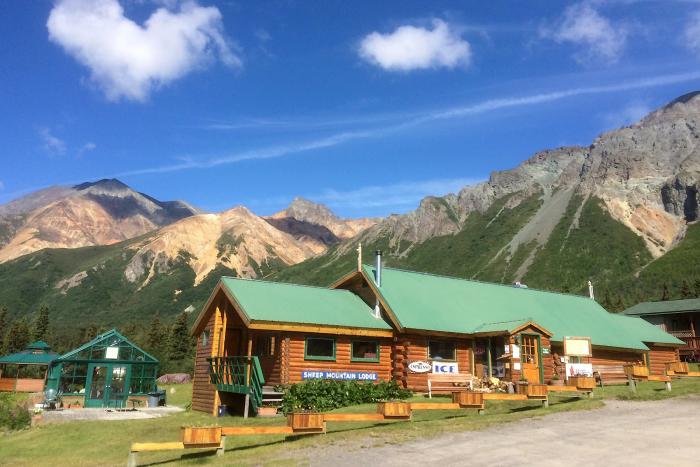 Sheep Mountain Lodge 