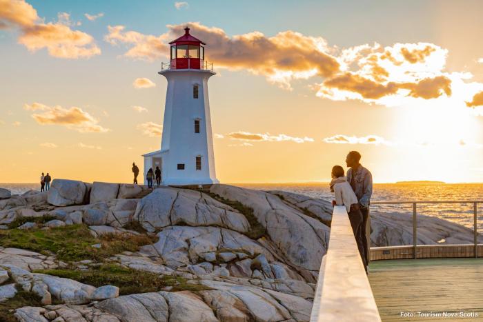 Peggy's Cove Tour 