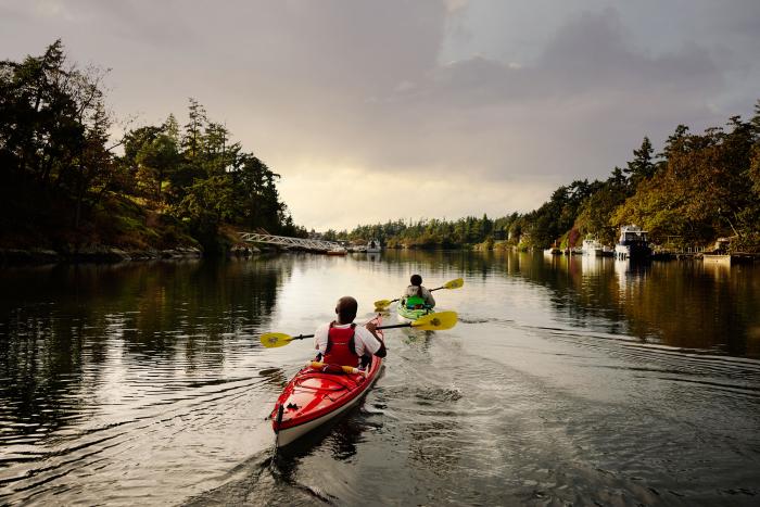 Victoria Harbour im Kajak 