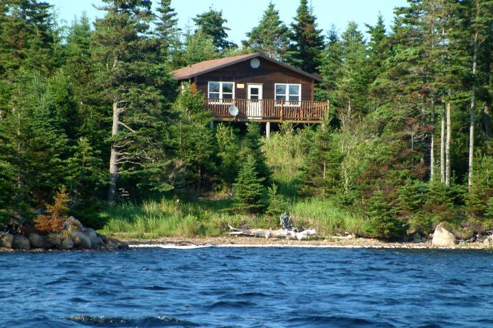 St. Esprit Lake Wilderness Resort 01.05.2023 - 30.09.2023 | 3 Personen im Zimmer (Triple) | Cottage Bear | -