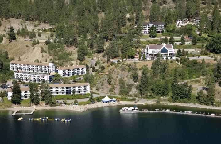 Lake Okanagan Resort 