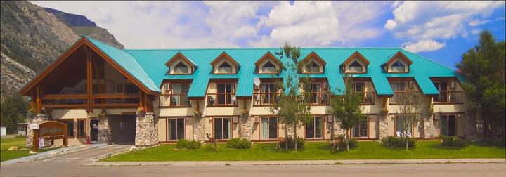 Waterton Glacier Suites 