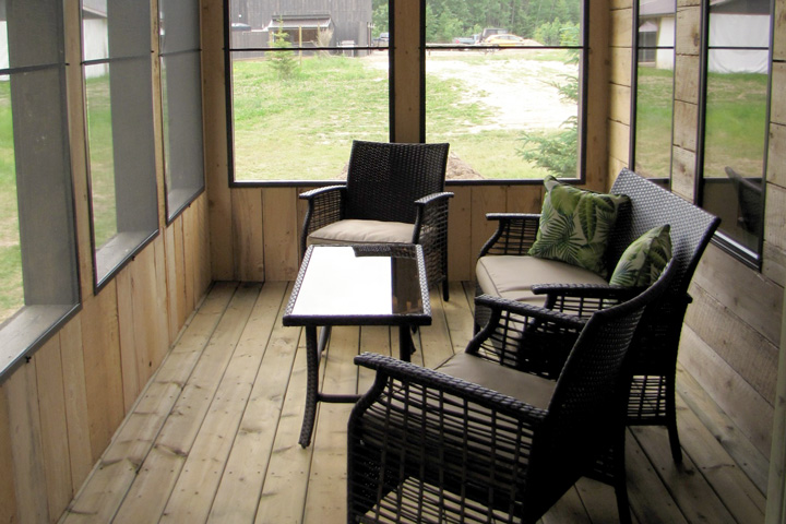 Waters Edge Eco Lodge 