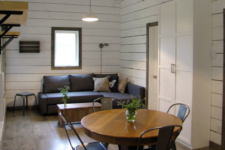 Waters Edge Eco Lodge 