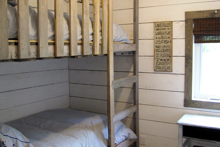 Waters Edge Eco Lodge 